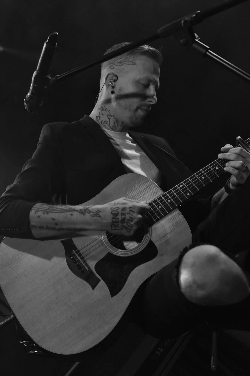 Pekař slaví deset let, v Plzni přehrál to nejlepší ze svých alb