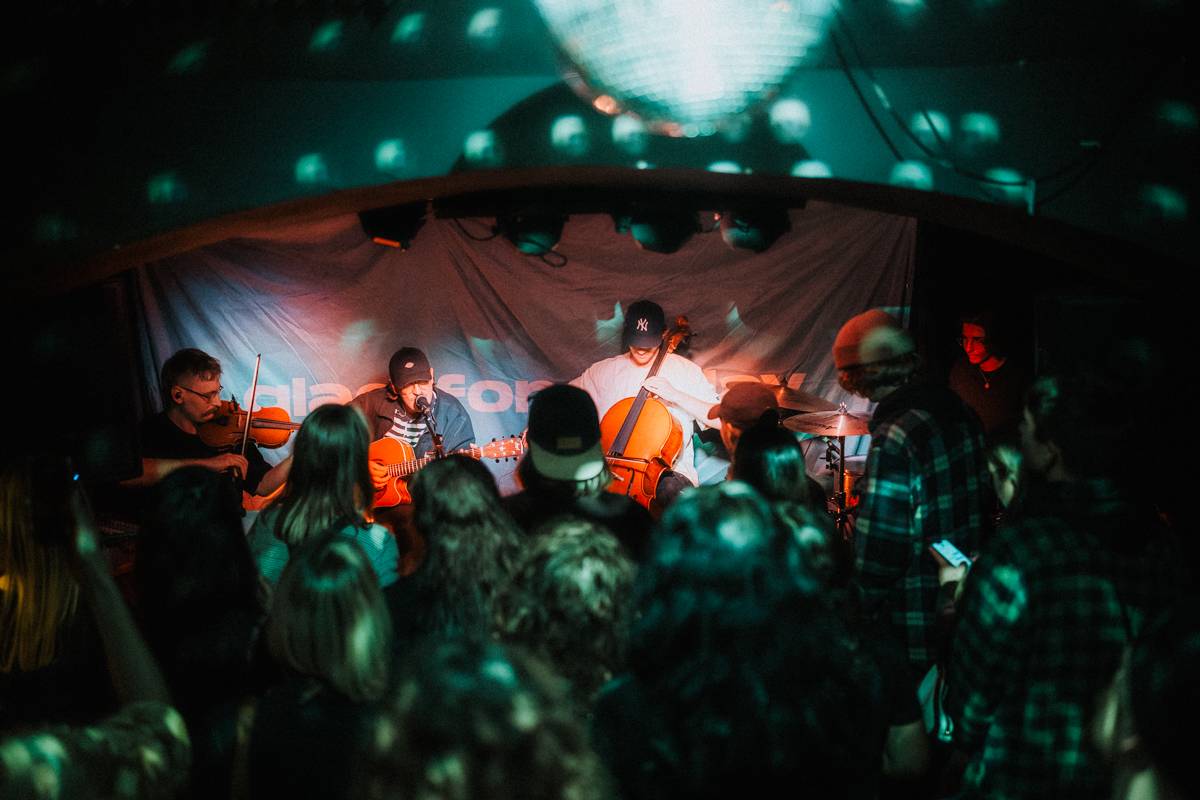 Glad for Today přivezli Acoustic Gallery i do Prahy