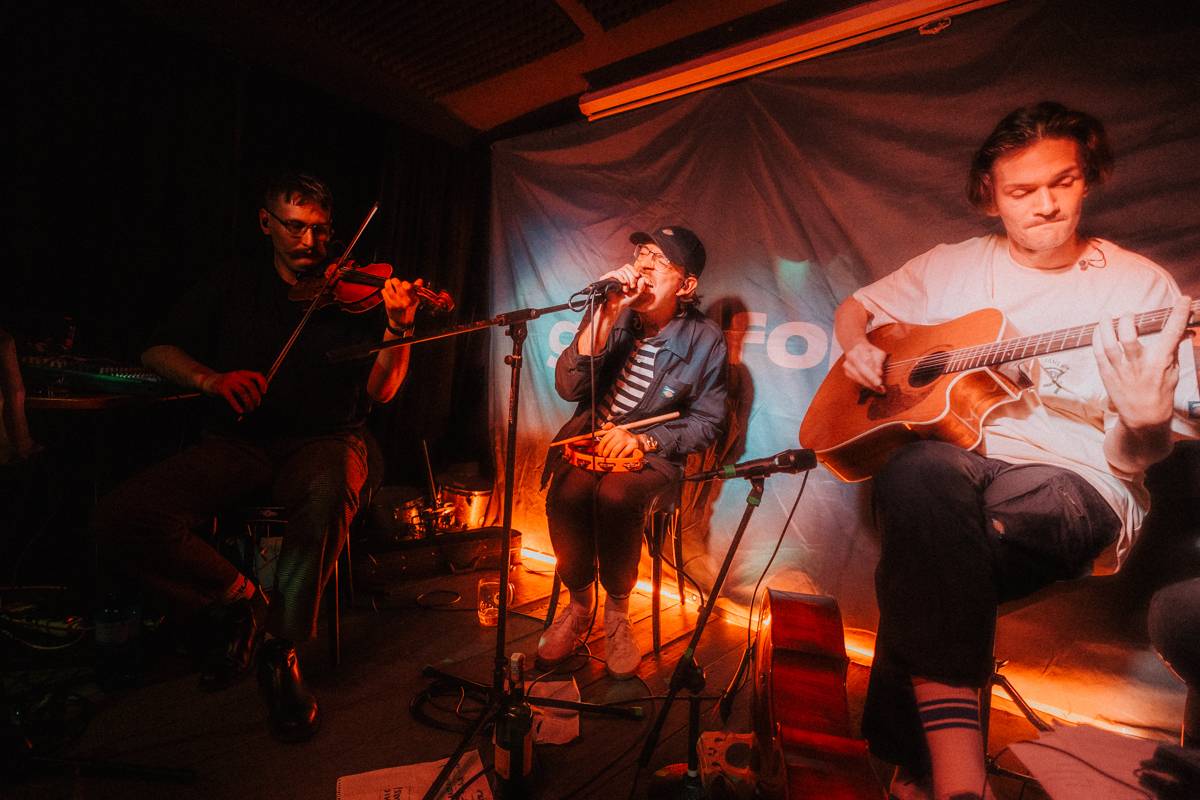 Glad for Today přivezli Acoustic Gallery i do Prahy