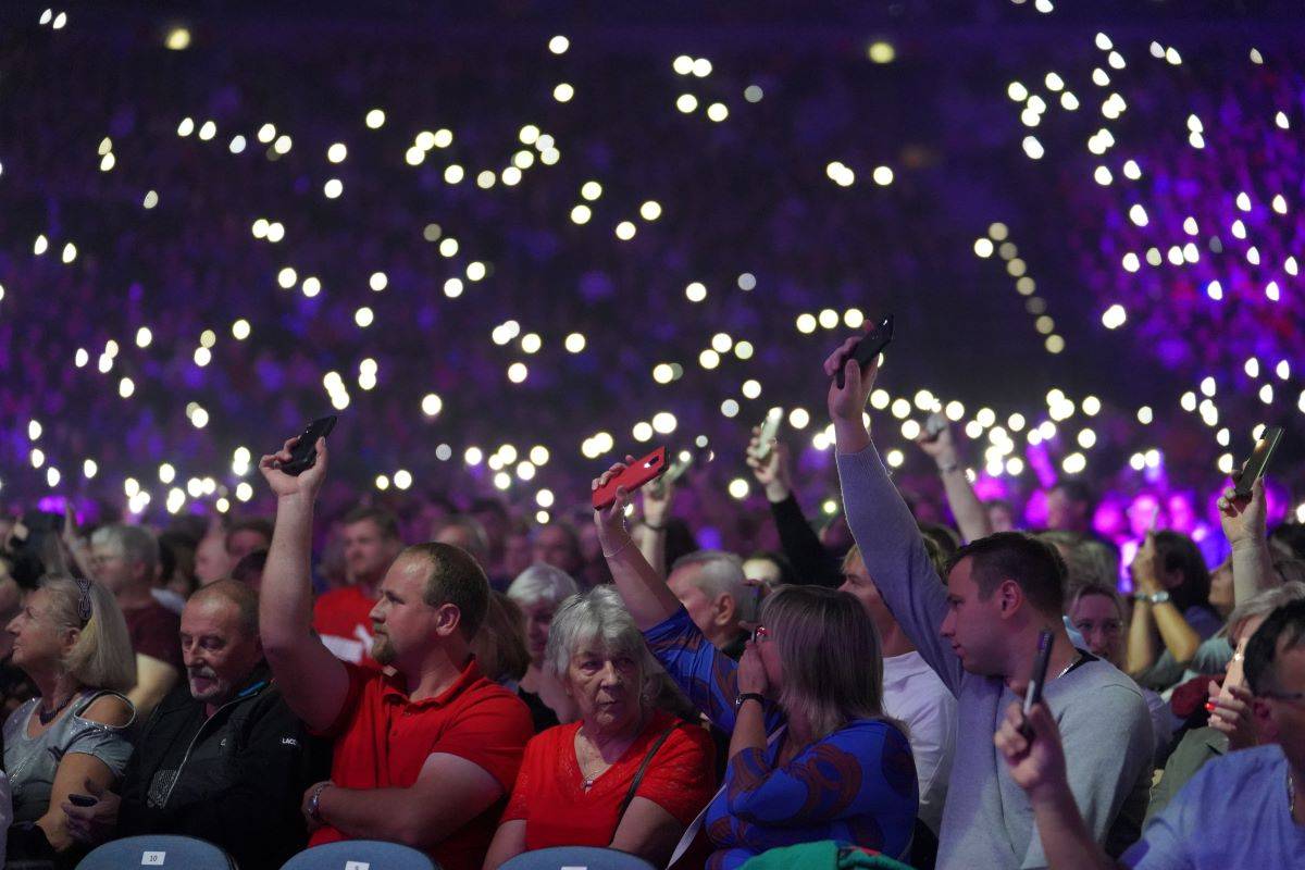 Český mejdan v O2 areně rozjeli Chinaski, Olympic, Čechomor s Lucií Bílou i O5 a Radeček