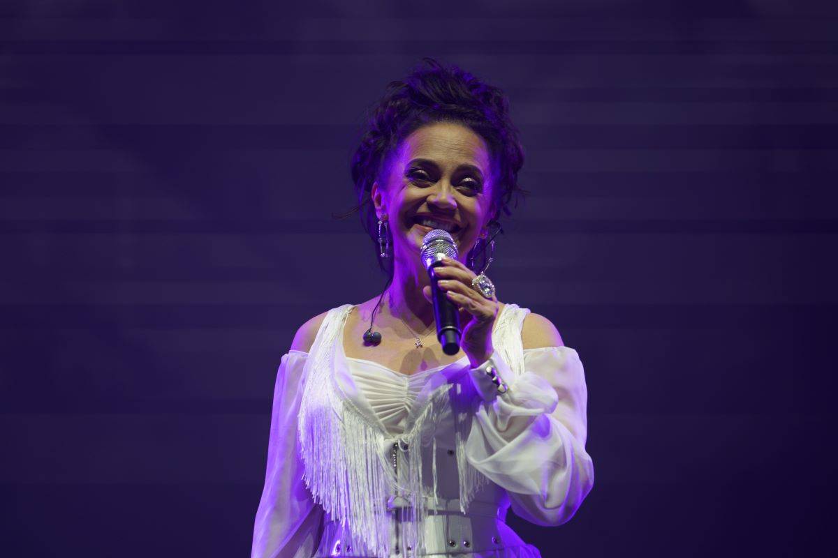 Český mejdan v O2 areně rozjeli Chinaski, Olympic, Čechomor s Lucií Bílou i O5 a Radeček