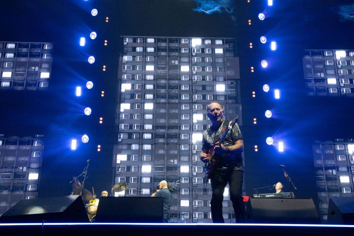 Český mejdan v O2 areně rozjeli Chinaski, Olympic, Čechomor s Lucií Bílou i O5 a Radeček