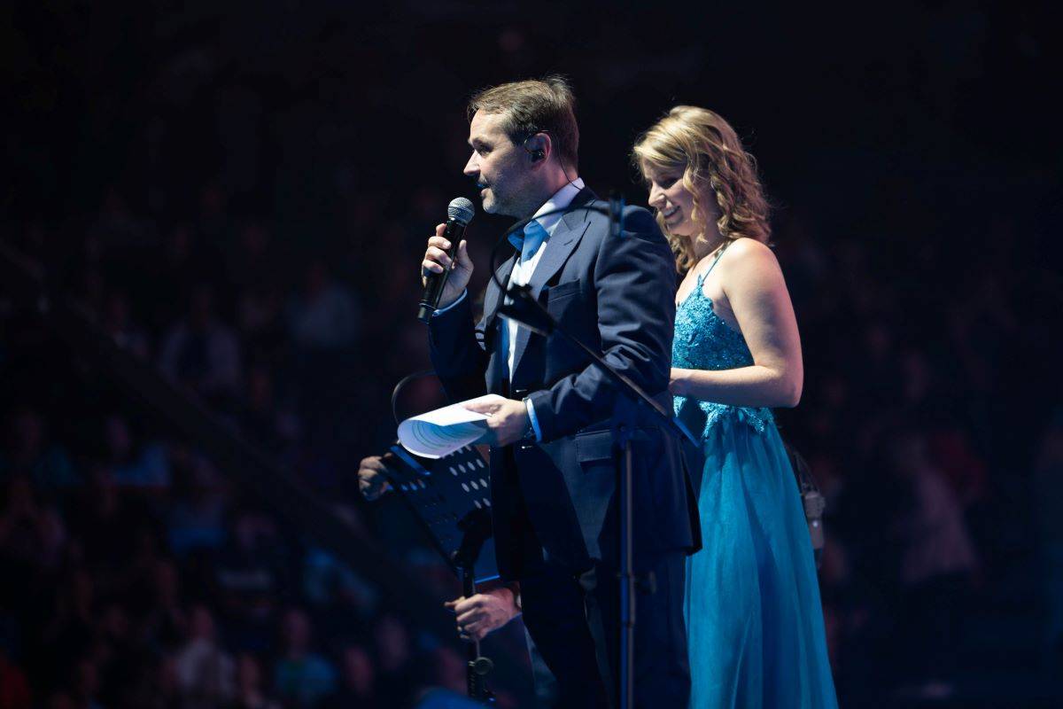 Český mejdan v O2 areně rozjeli Chinaski, Olympic, Čechomor s Lucií Bílou i O5 a Radeček