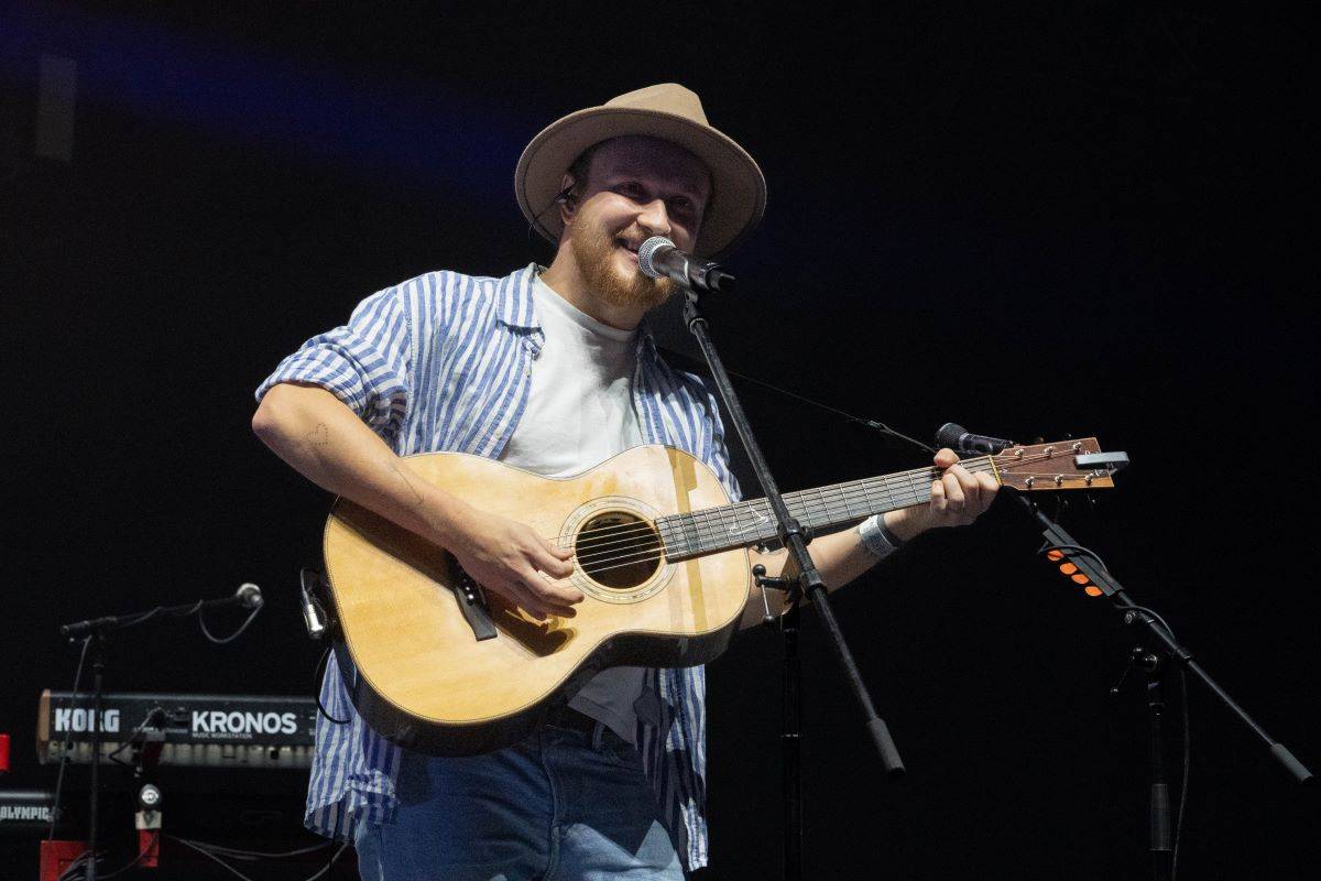 Český mejdan v O2 areně rozjeli Chinaski, Olympic, Čechomor s Lucií Bílou i O5 a Radeček