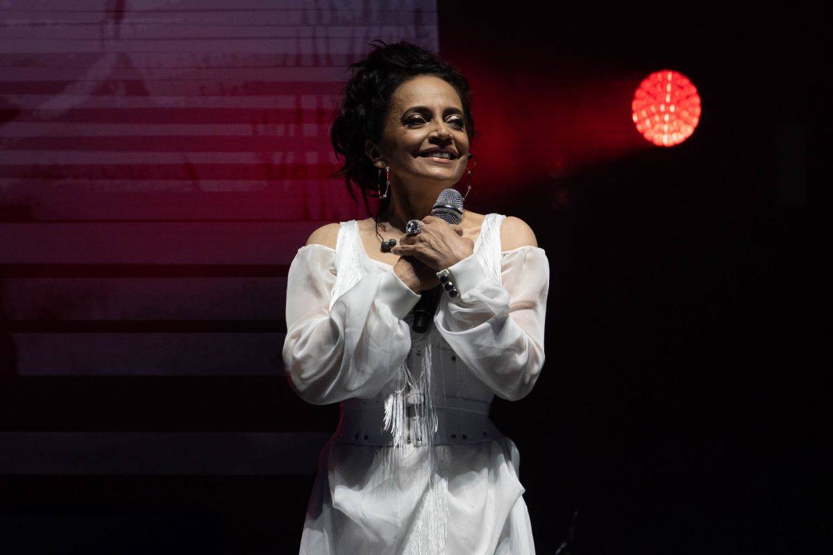 Český mejdan v O2 areně rozjeli Chinaski, Olympic, Čechomor s Lucií Bílou i O5 a Radeček