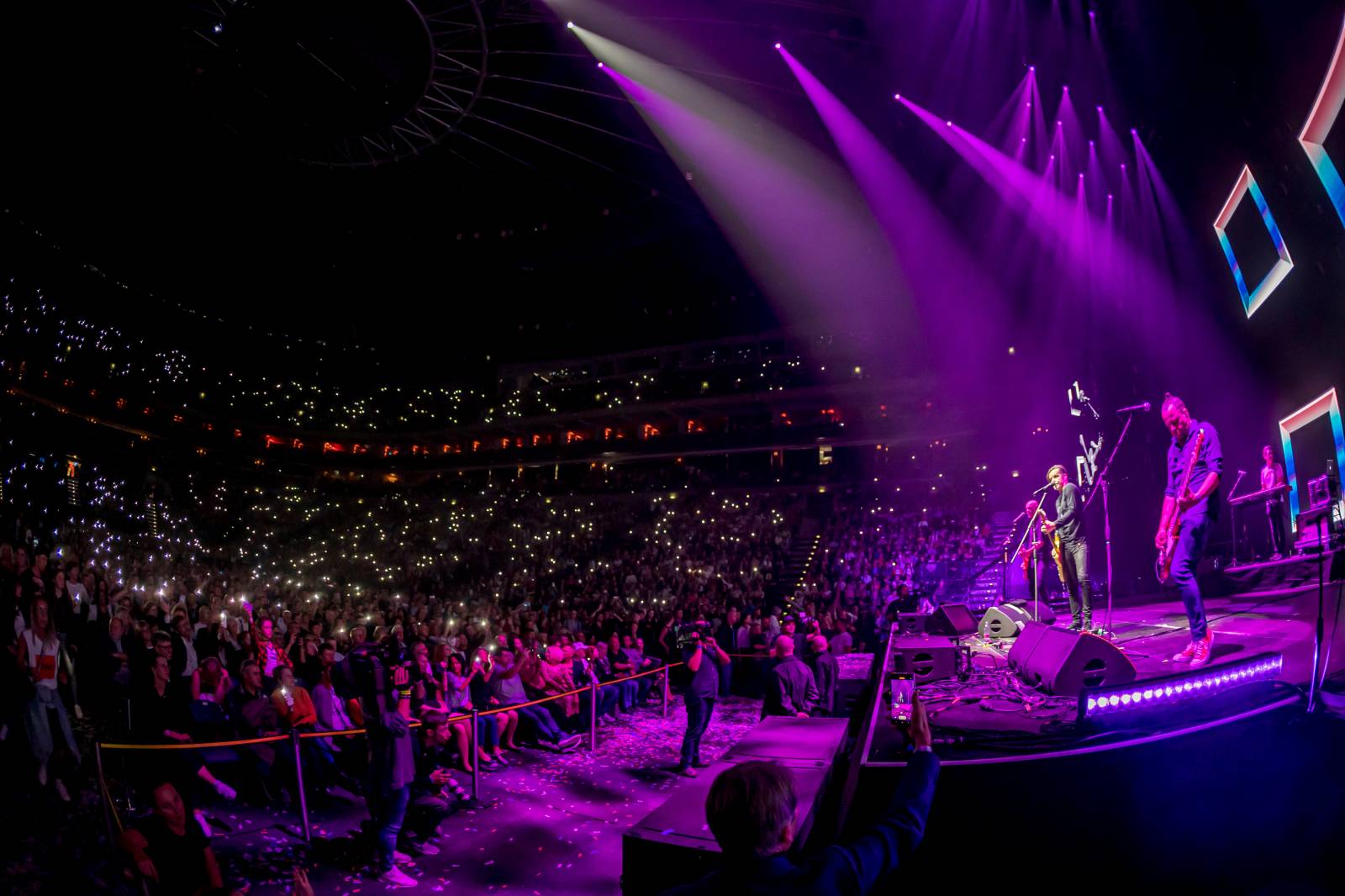 Impuls rozjel v O2 areně český mejdan, pozval na něj Chinaski, Olgu Lounovou, Olympic i 4 Tenory