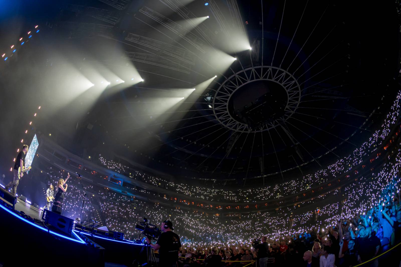 Impuls rozjel v O2 areně český mejdan, pozval na něj Chinaski, Olgu Lounovou, Olympic i 4 Tenory