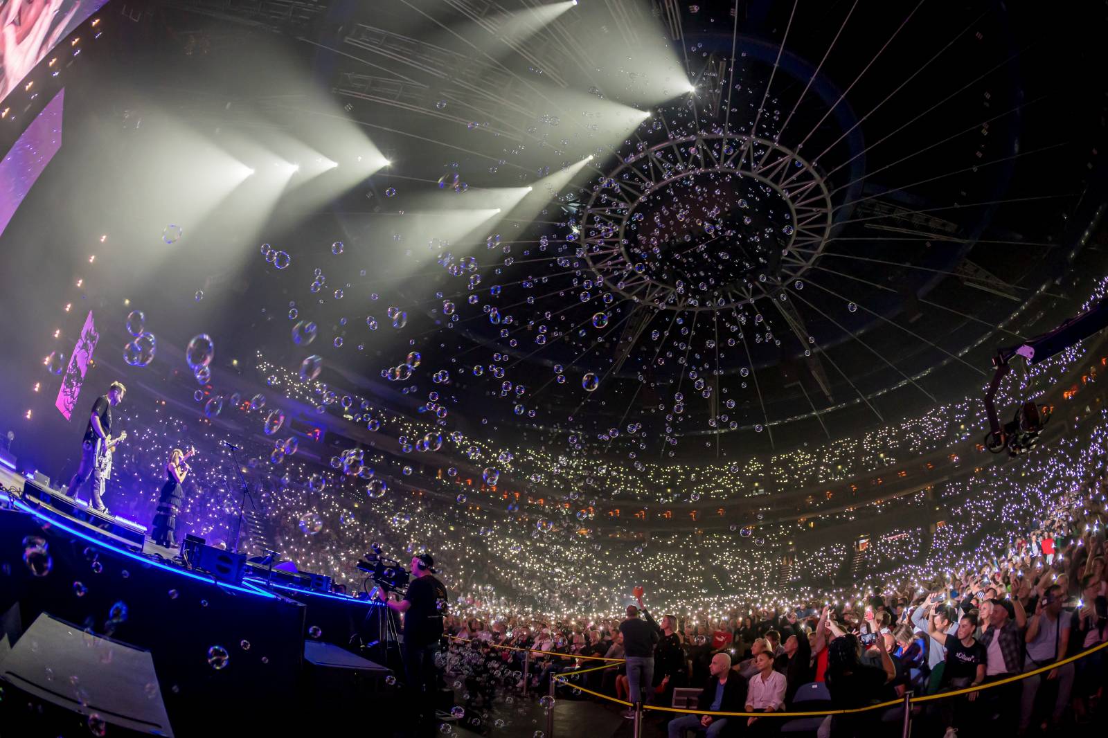 Impuls rozjel v O2 areně český mejdan, pozval na něj Chinaski, Olgu Lounovou, Olympic i 4 Tenory