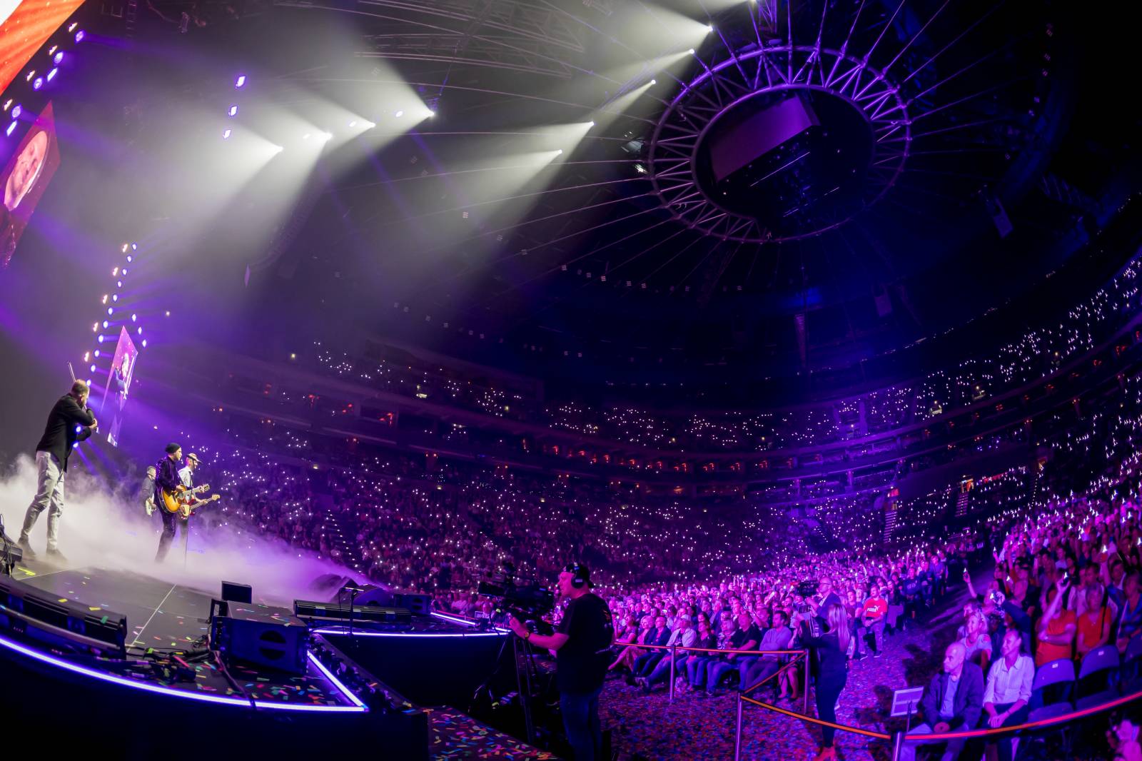 Impuls rozjel v O2 areně český mejdan, pozval na něj Chinaski, Olgu Lounovou, Olympic i 4 Tenory