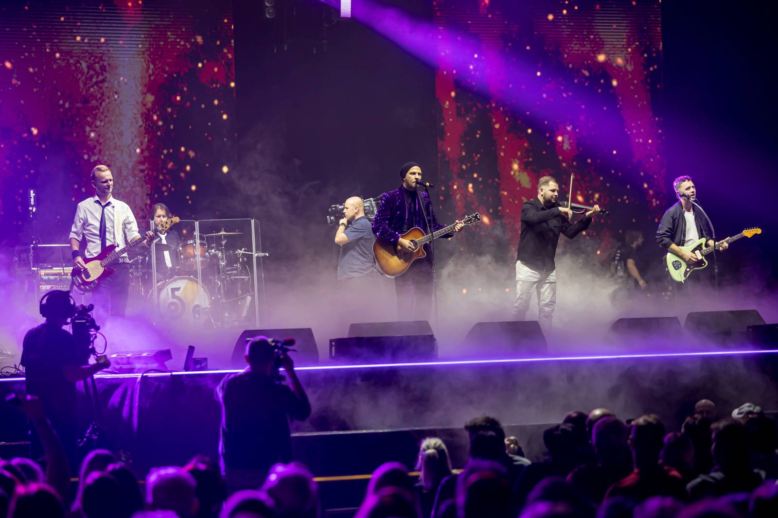 Impuls rozjel v O2 areně český mejdan, pozval na něj Chinaski, Olgu Lounovou, Olympic i 4 Tenory