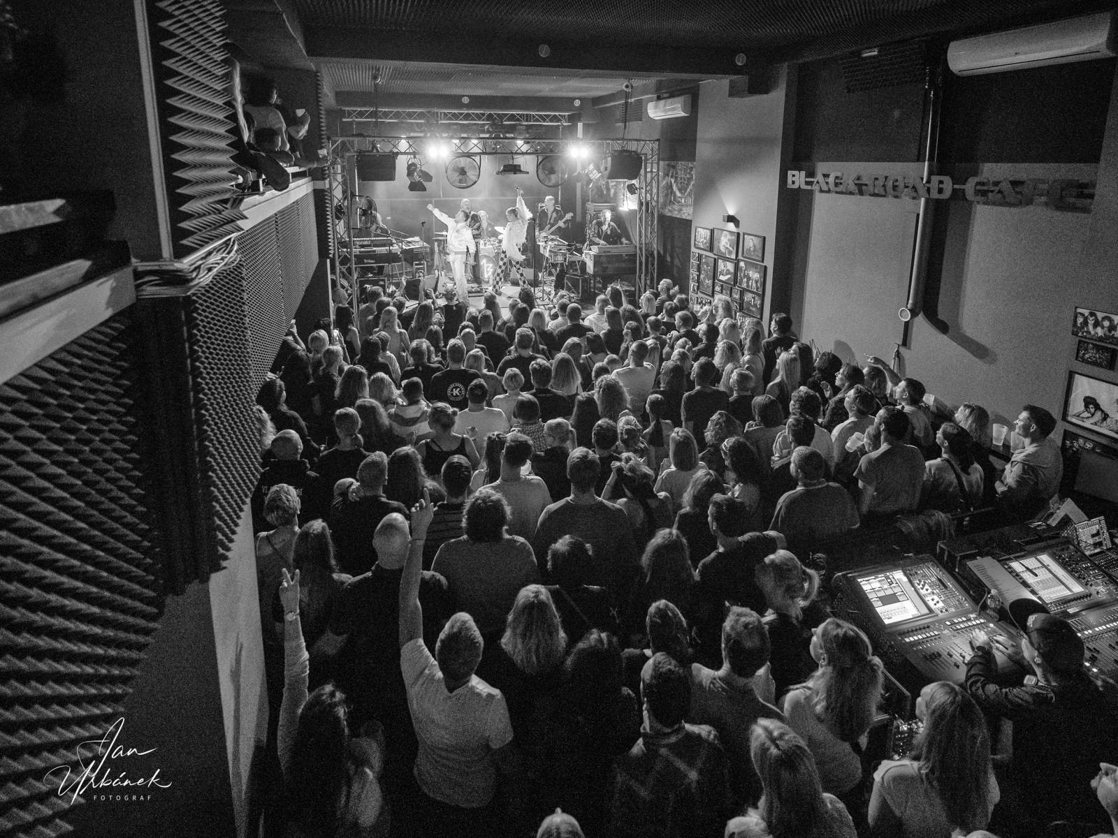 Monkey Business roztančili Kladno