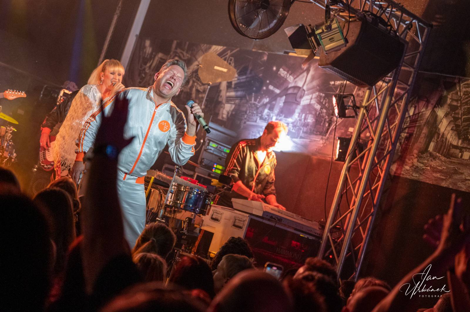 Monkey Business roztančili Kladno