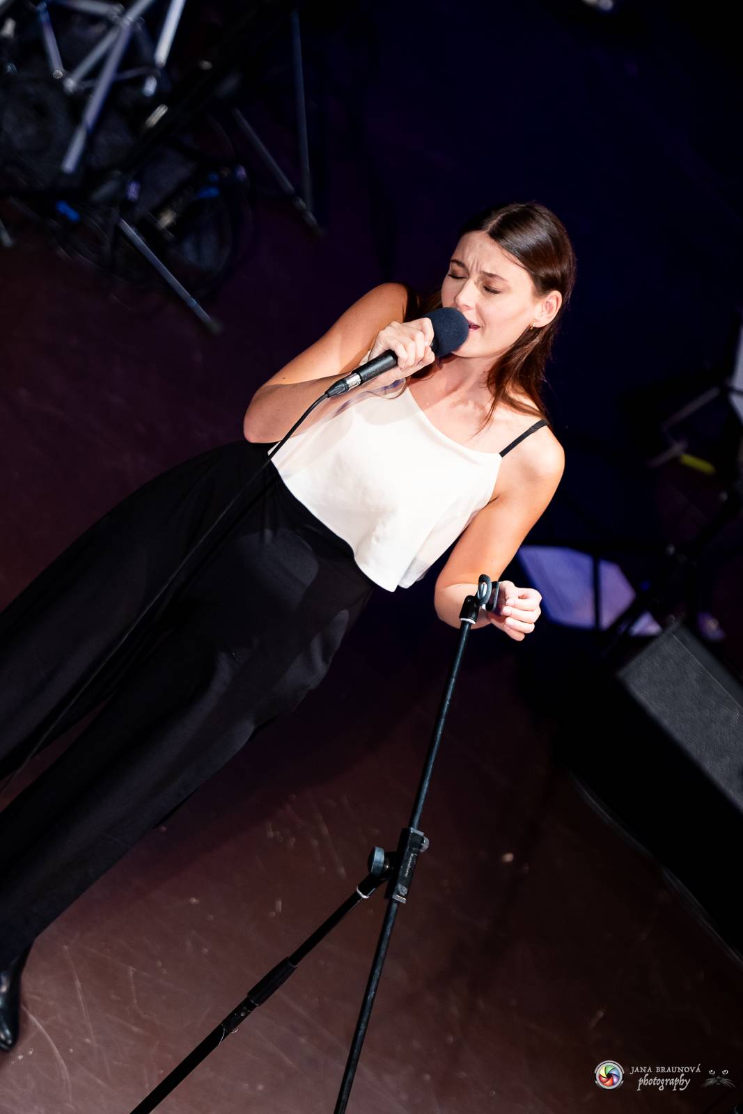 V Plzni se vzpomínalo na Petra Hapku. Jeho písně zazpívaly Kateřina Marie Tichá i Hana Holišová