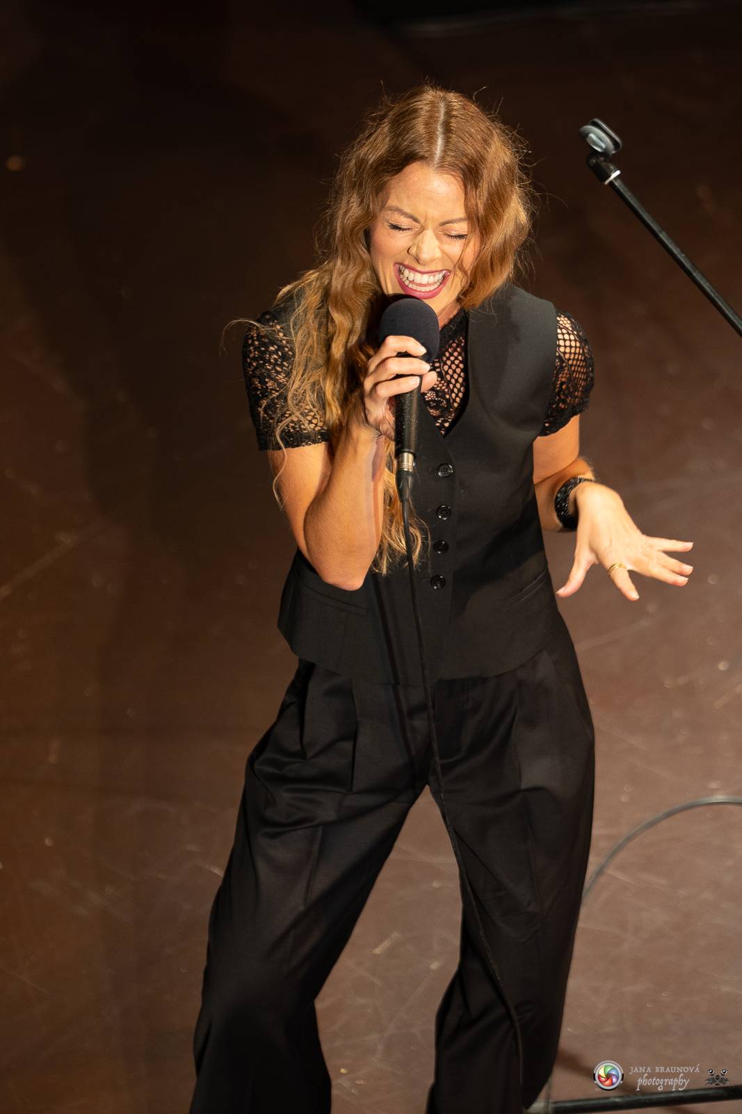 V Plzni se vzpomínalo na Petra Hapku. Jeho písně zazpívaly Kateřina Marie Tichá i Hana Holišová