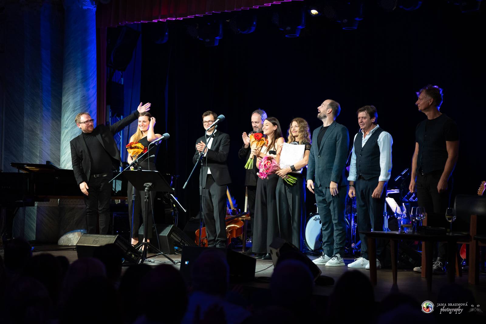 V Plzni se vzpomínalo na Petra Hapku. Jeho písně zazpívaly Kateřina Marie Tichá i Hana Holišová