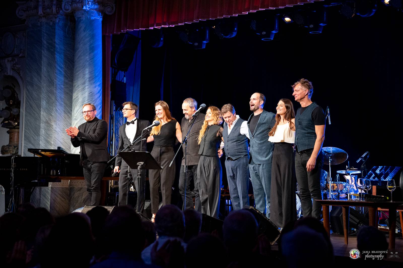 V Plzni se vzpomínalo na Petra Hapku. Jeho písně zazpívaly Kateřina Marie Tichá i Hana Holišová