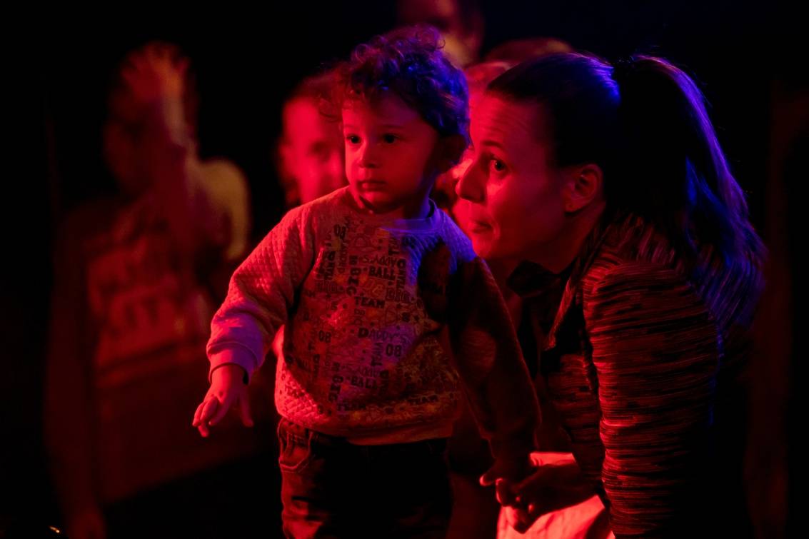 Vojtaano pokřtil album Do trojky, v pražském Futuru ho doprovodili Fast Food Orchestra