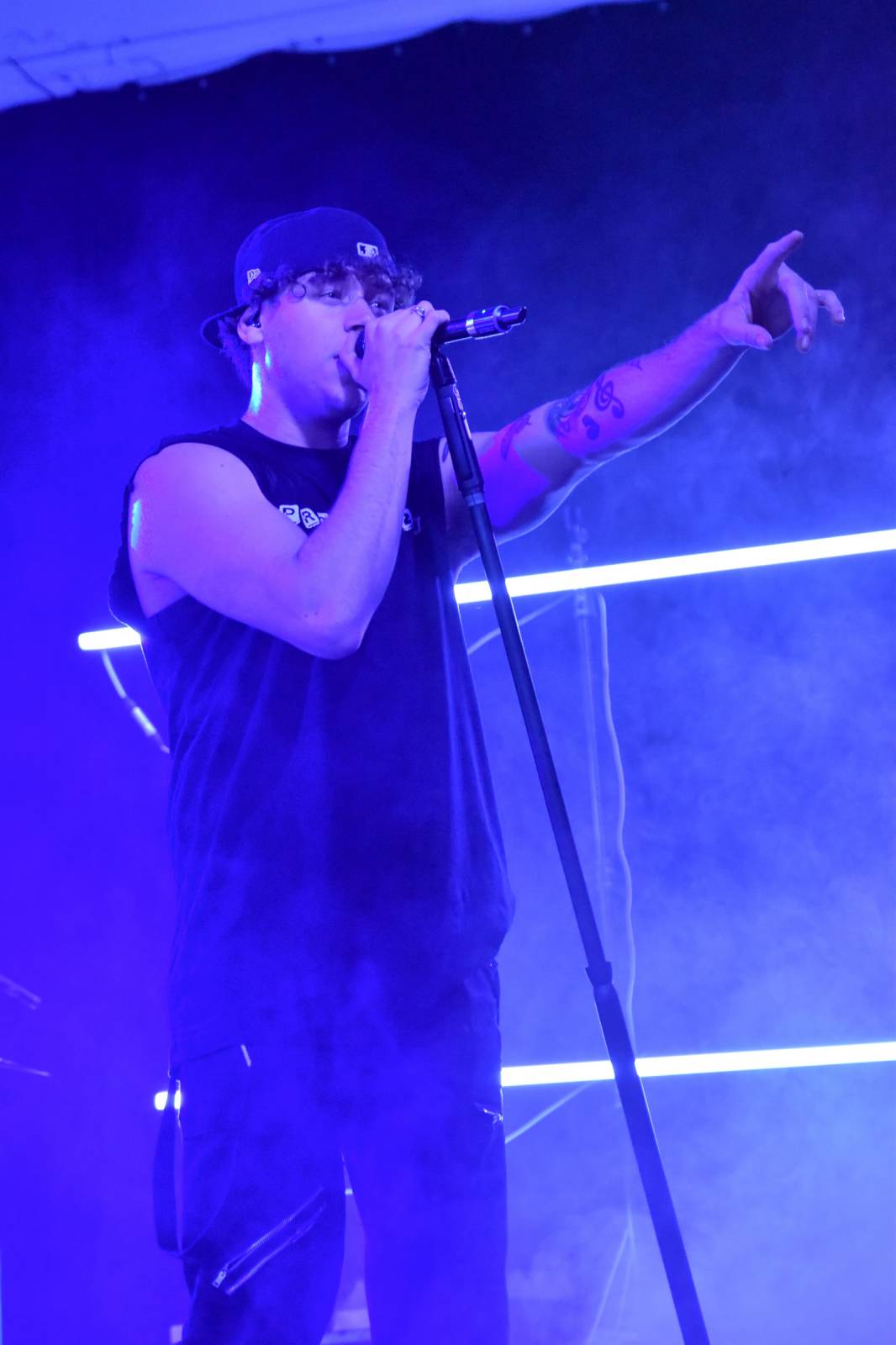 Sofian Medjmedj rozdával v Plzni energii, od fanynky si vysloužil růži