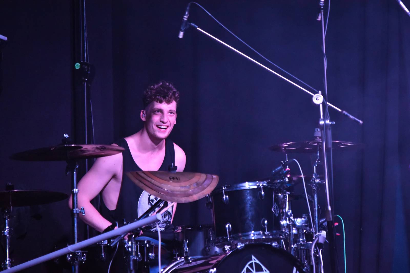 Sofian Medjmedj rozdával v Plzni energii, od fanynky si vysloužil růži