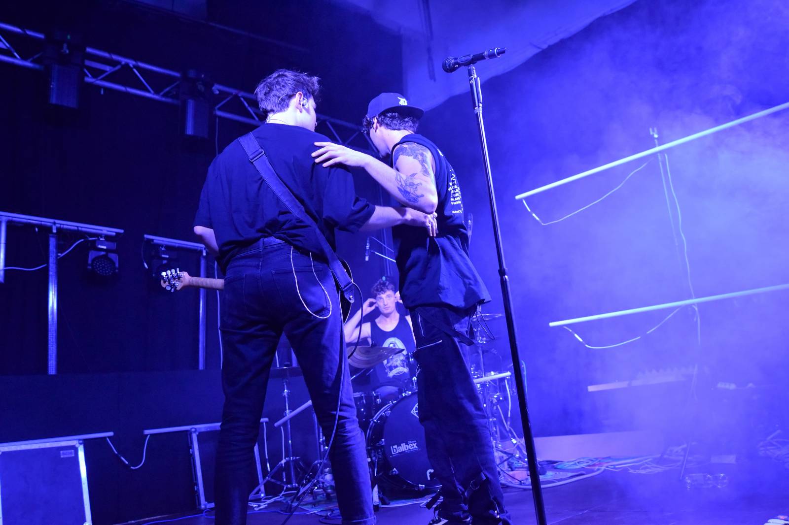 Sofian Medjmedj rozdával v Plzni energii, od fanynky si vysloužil růži