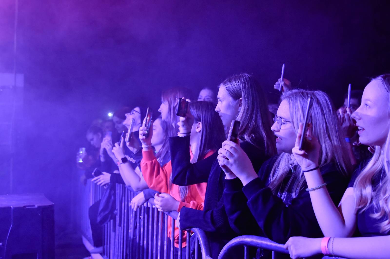 Sofian Medjmedj rozdával v Plzni energii, od fanynky si vysloužil růži