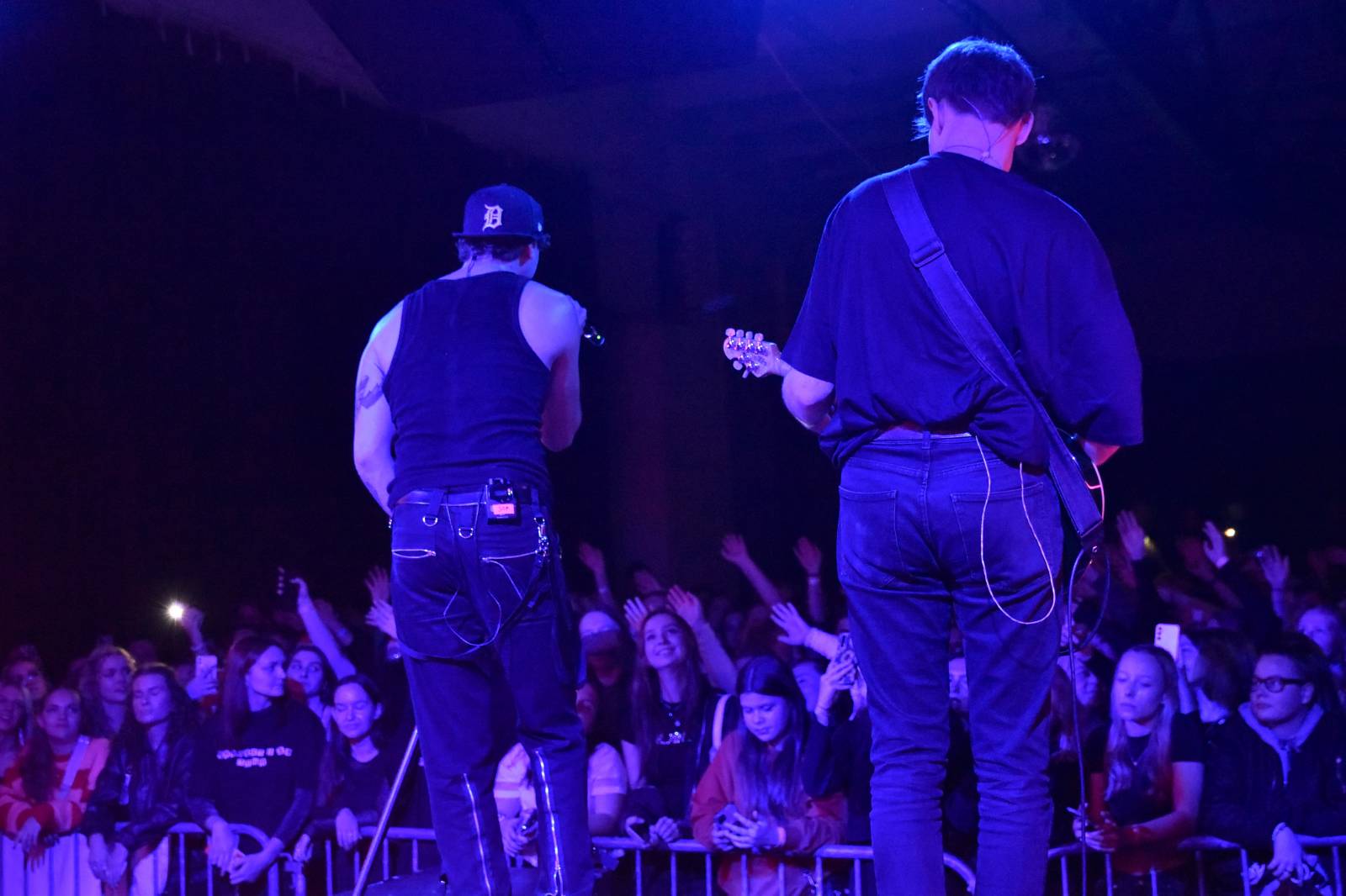 Sofian Medjmedj rozdával v Plzni energii, od fanynky si vysloužil růži