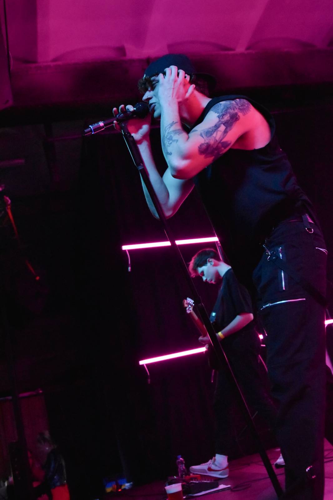 Sofian Medjmedj rozdával v Plzni energii, od fanynky si vysloužil růži