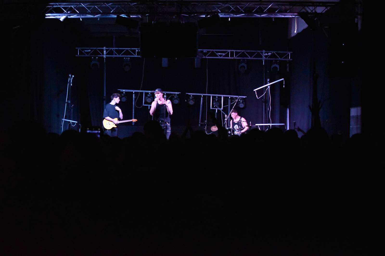 Sofian Medjmedj rozdával v Plzni energii, od fanynky si vysloužil růži