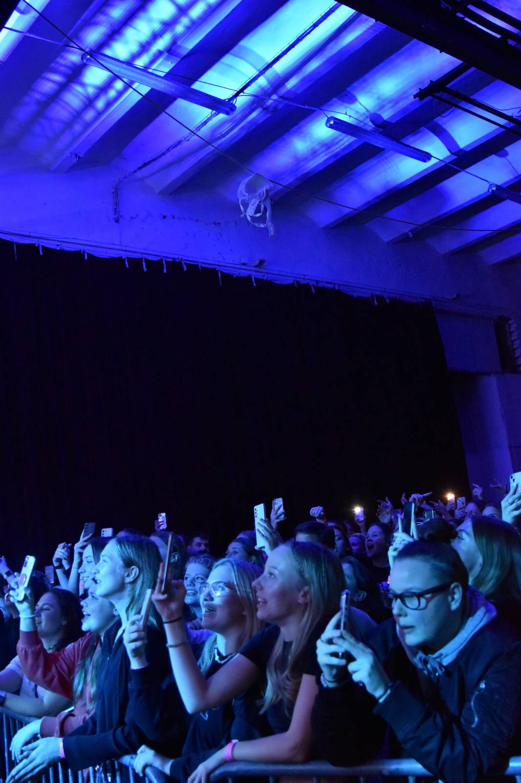 Sofian Medjmedj rozdával v Plzni energii, od fanynky si vysloužil růži