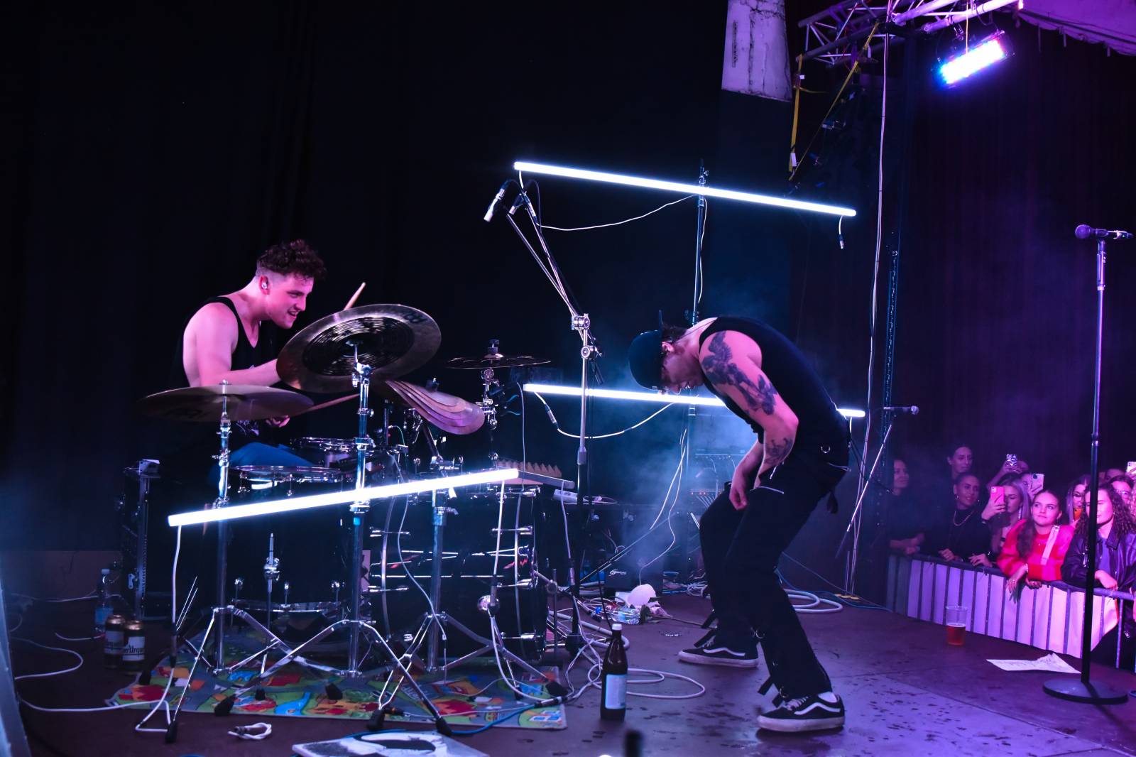 Sofian Medjmedj rozdával v Plzni energii, od fanynky si vysloužil růži