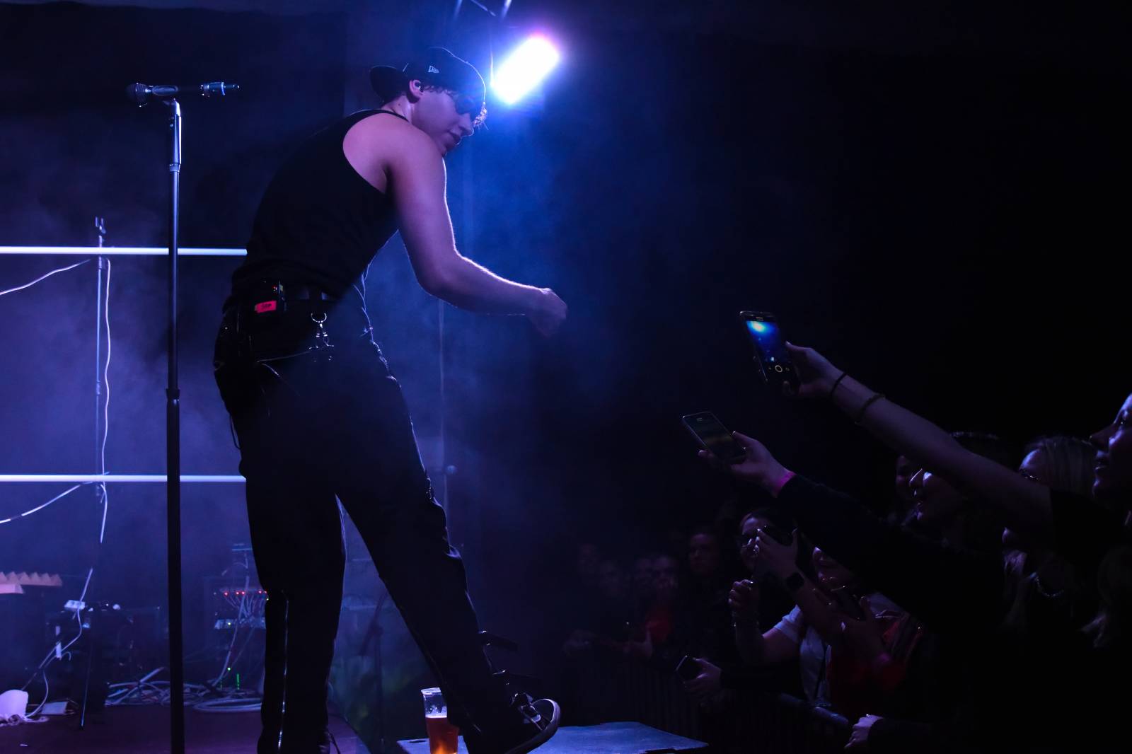 Sofian Medjmedj rozdával v Plzni energii, od fanynky si vysloužil růži