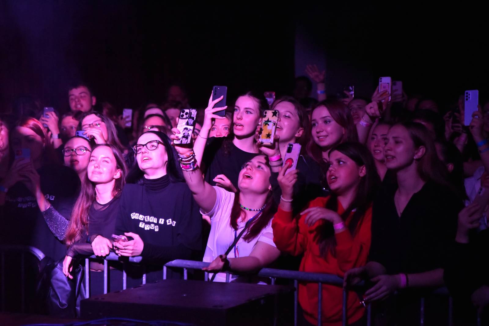 Sofian Medjmedj rozdával v Plzni energii, od fanynky si vysloužil růži