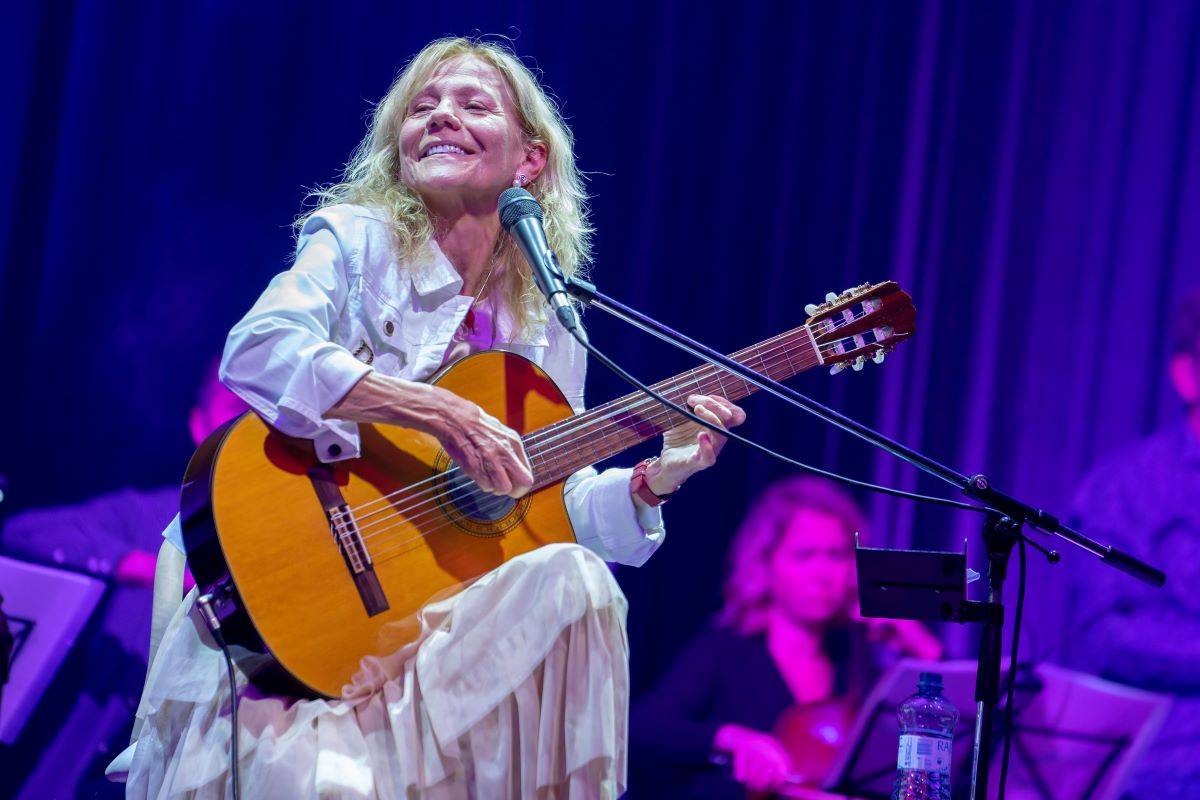 Lenka Filipová zpívala v Brně v několika jazycích, diváci ji odměnili standing ovation