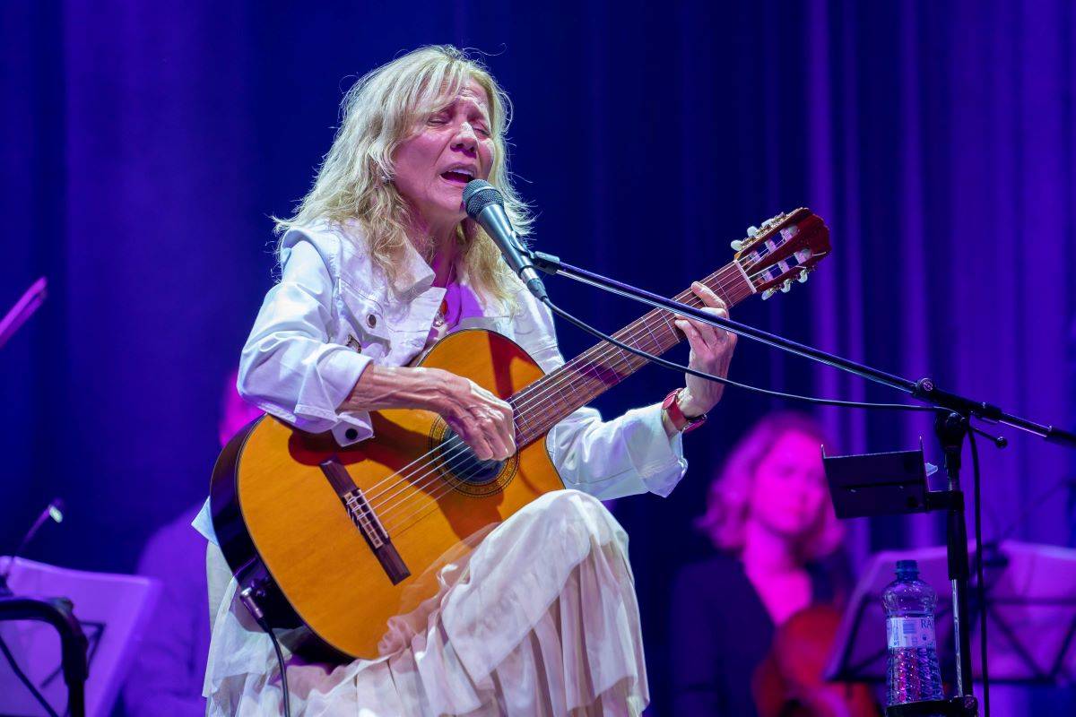 Lenka Filipová zpívala v Brně v několika jazycích, diváci ji odměnili standing ovation