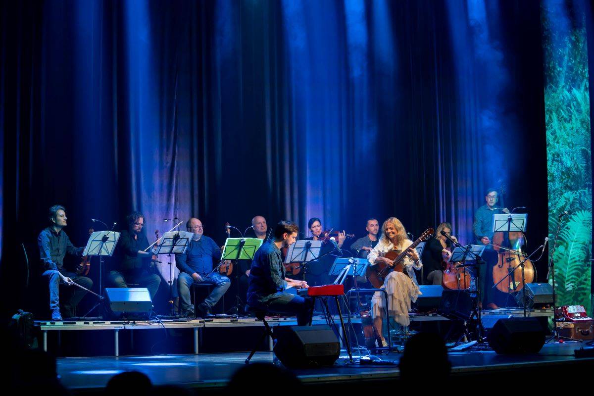 Lenka Filipová zpívala v Brně v několika jazycích, diváci ji odměnili standing ovation