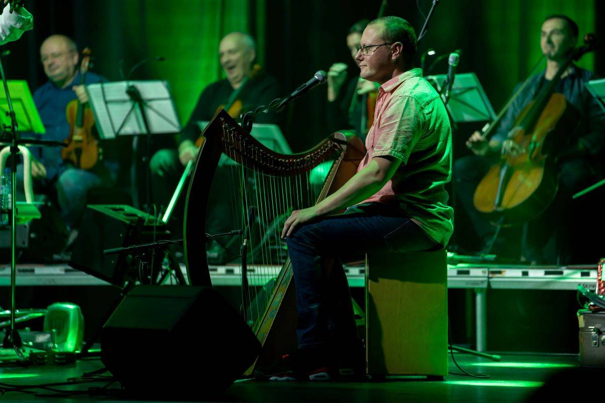 Lenka Filipová zpívala v Brně v několika jazycích, diváci ji odměnili standing ovation