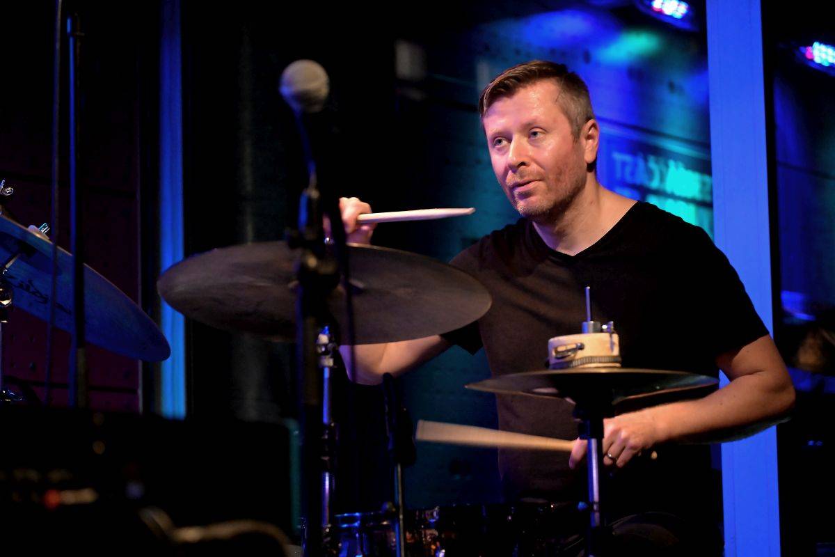 Brian Charett s Ondřejem Štveráčkem a Danielem Šoltisem zahráli v Jazz Docku mix funku, jazzu i elektronických zvuků