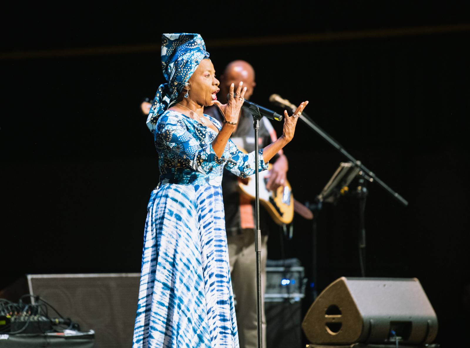 Angélique Kidjo ohromila svým hlasem Forum Karlín, přednesla mu svou verzi kultovního alba Talking Heads