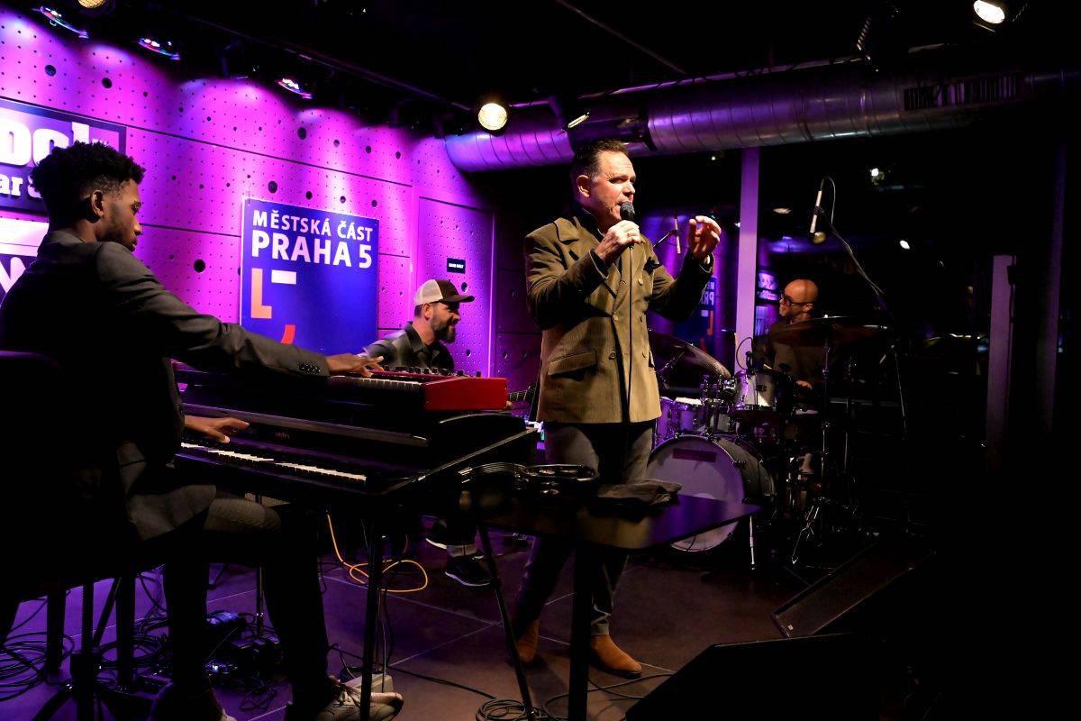 Kurt Elling & Charlie Hunter ohromili Jazz Dock