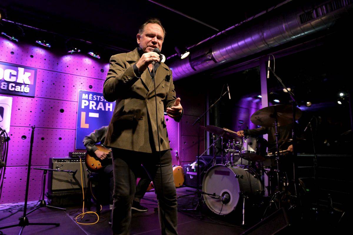 Kurt Elling & Charlie Hunter ohromili Jazz Dock