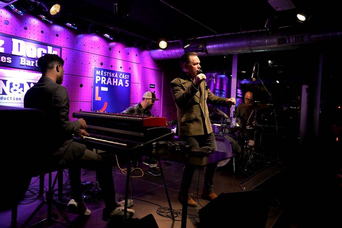 Kurt Elling & Charlie Hunter ohromili Jazz Dock