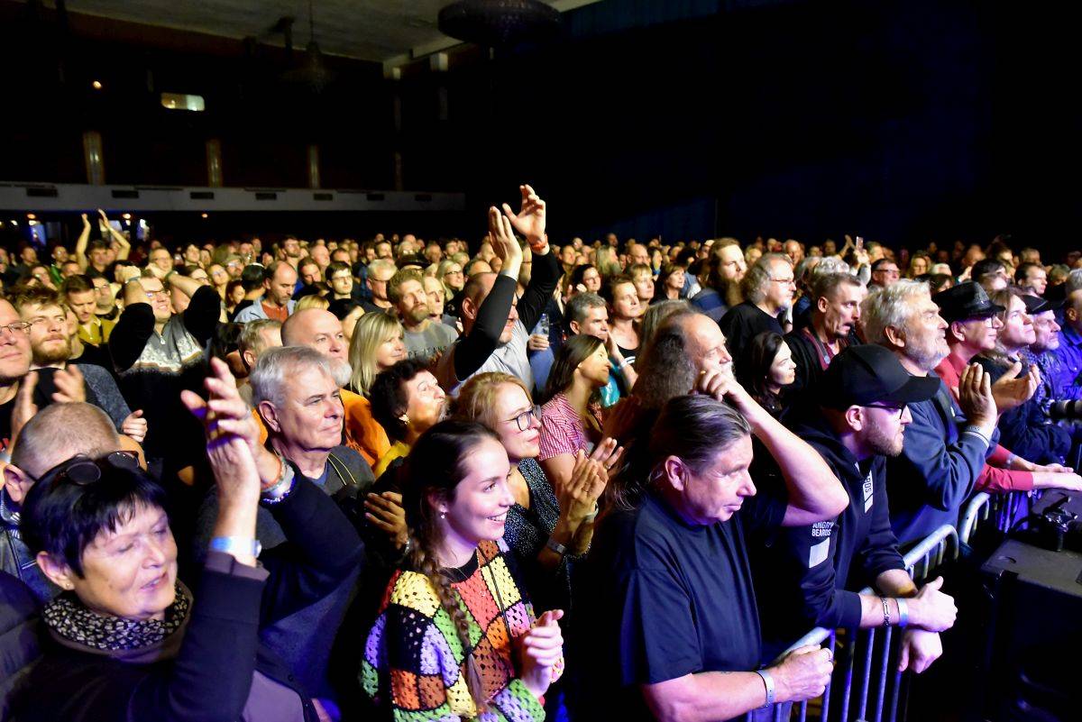 Blues Alive zahájili projekt Chicago Blues Festival, Krissy Matthews i Jim Carpenter
