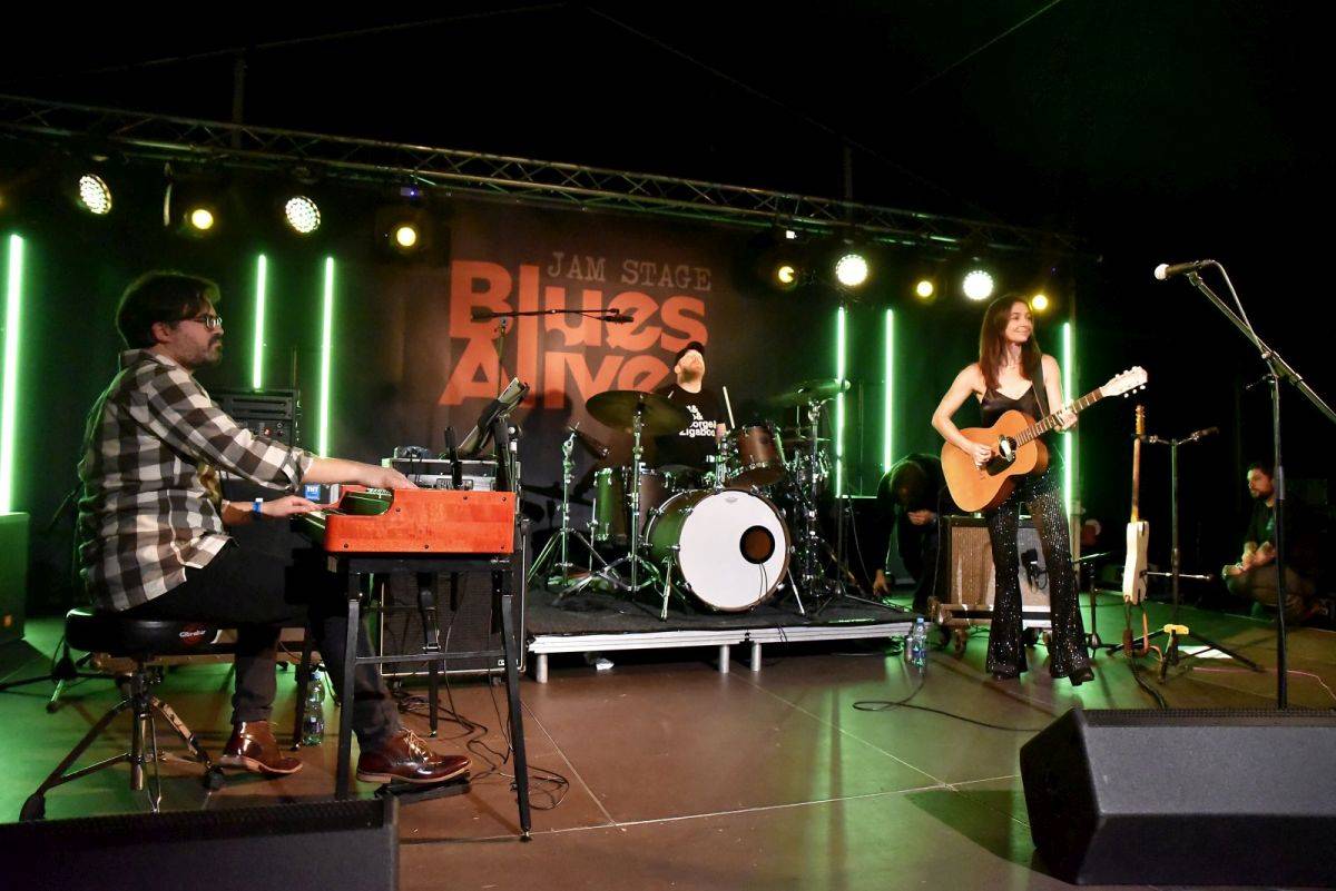 Blues Alive zahájili projekt Chicago Blues Festival, Krissy Matthews i Jim Carpenter