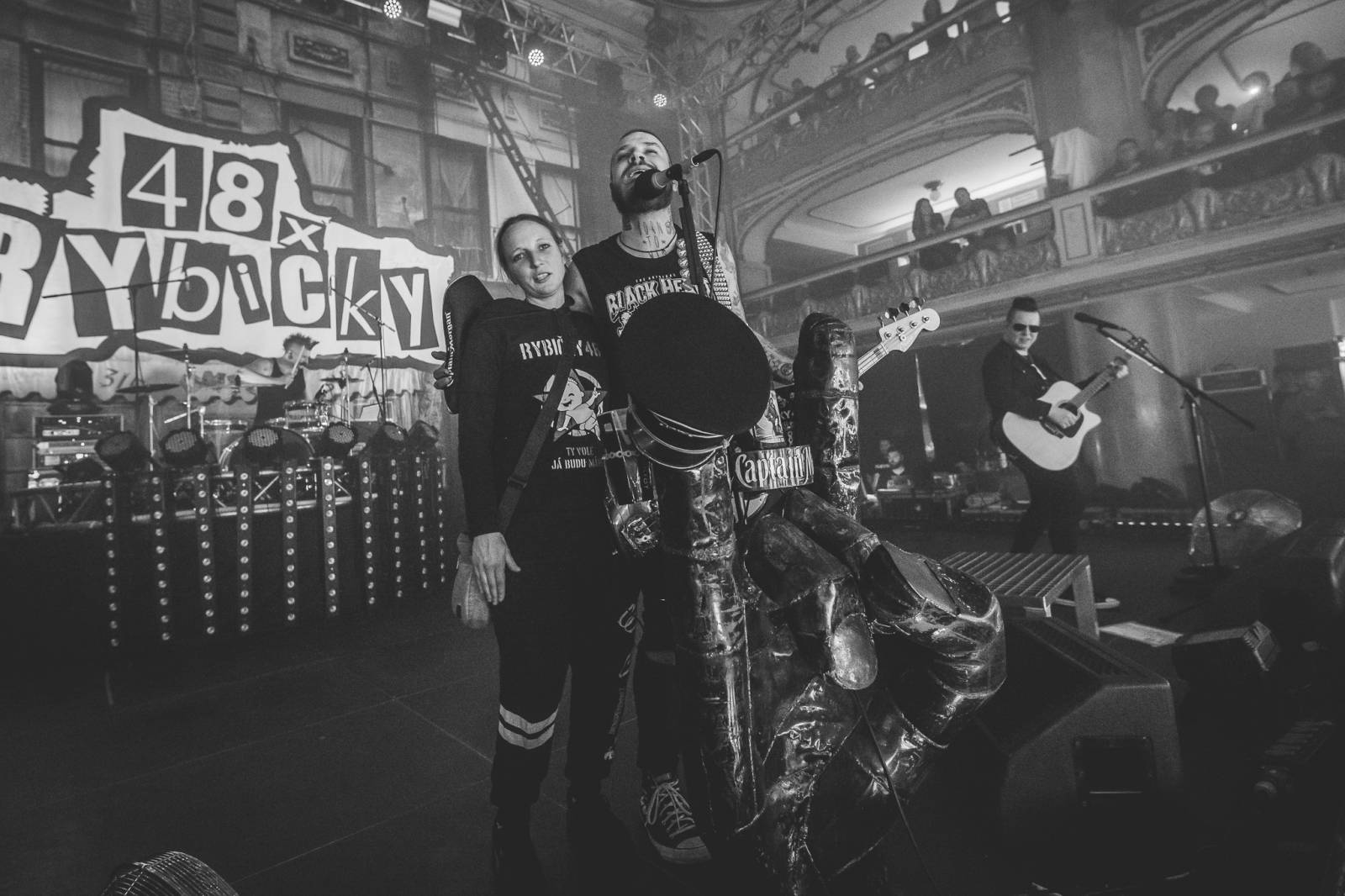 Čas letí. Rybičky 48 oslavily v pražské Lucerně 21 let od prvního koncertu