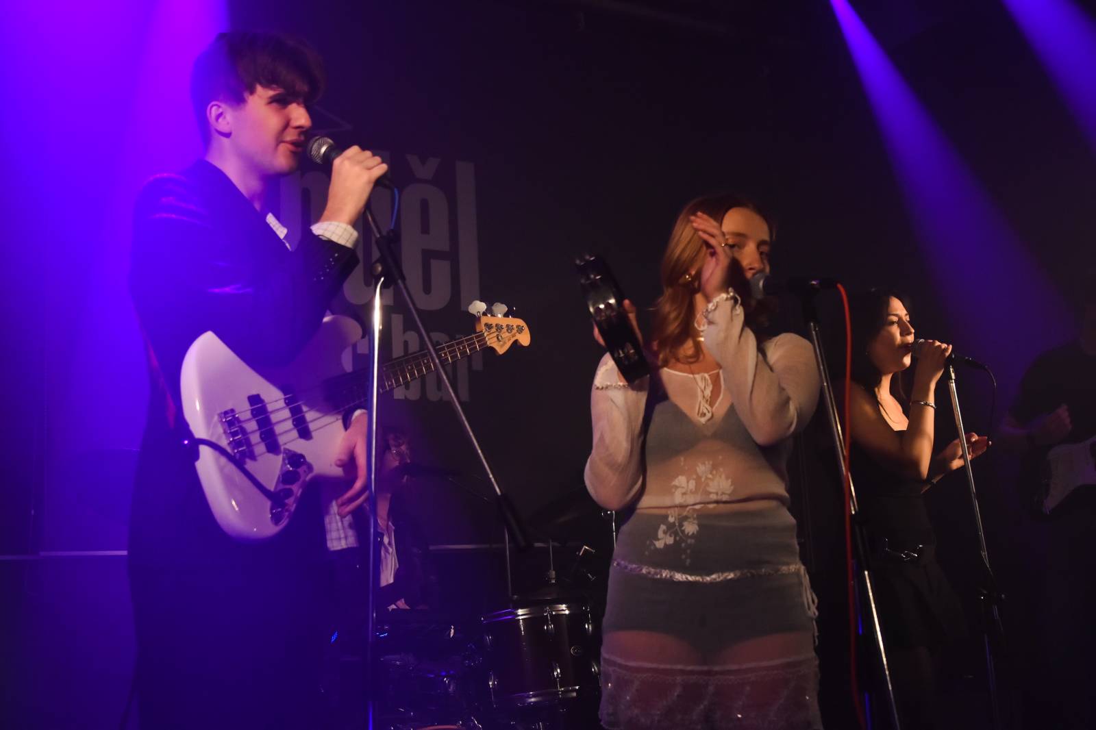 Page Turners přivezli do Plzně novou desku Mirror View