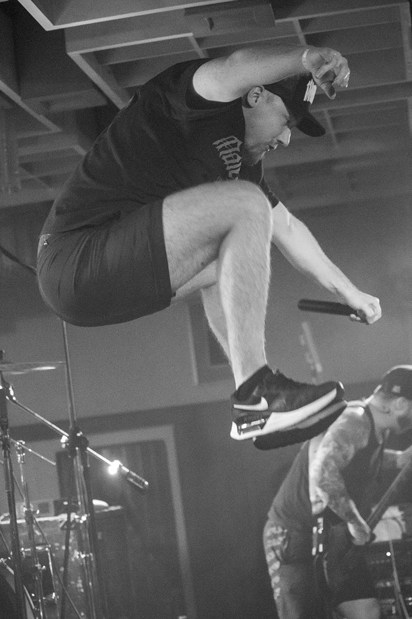 Českými Budějovicemi otřásl Dead End. Zahráli Born From Pain, Pyogenesis, The Agony, Gutalax i Satisfucktion