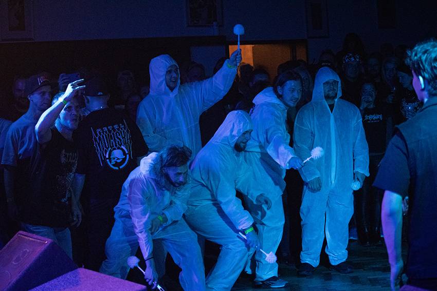 Českými Budějovicemi otřásl Dead End. Zahráli Born From Pain, Pyogenesis, The Agony, Gutalax i Satisfucktion