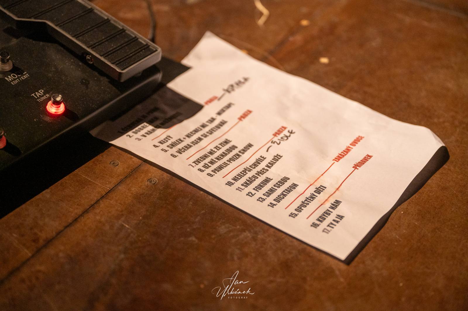 Opuštěný děti dorazily do Teplic. ZakázanÝovoce a Koblížci měli energie na rozdávání