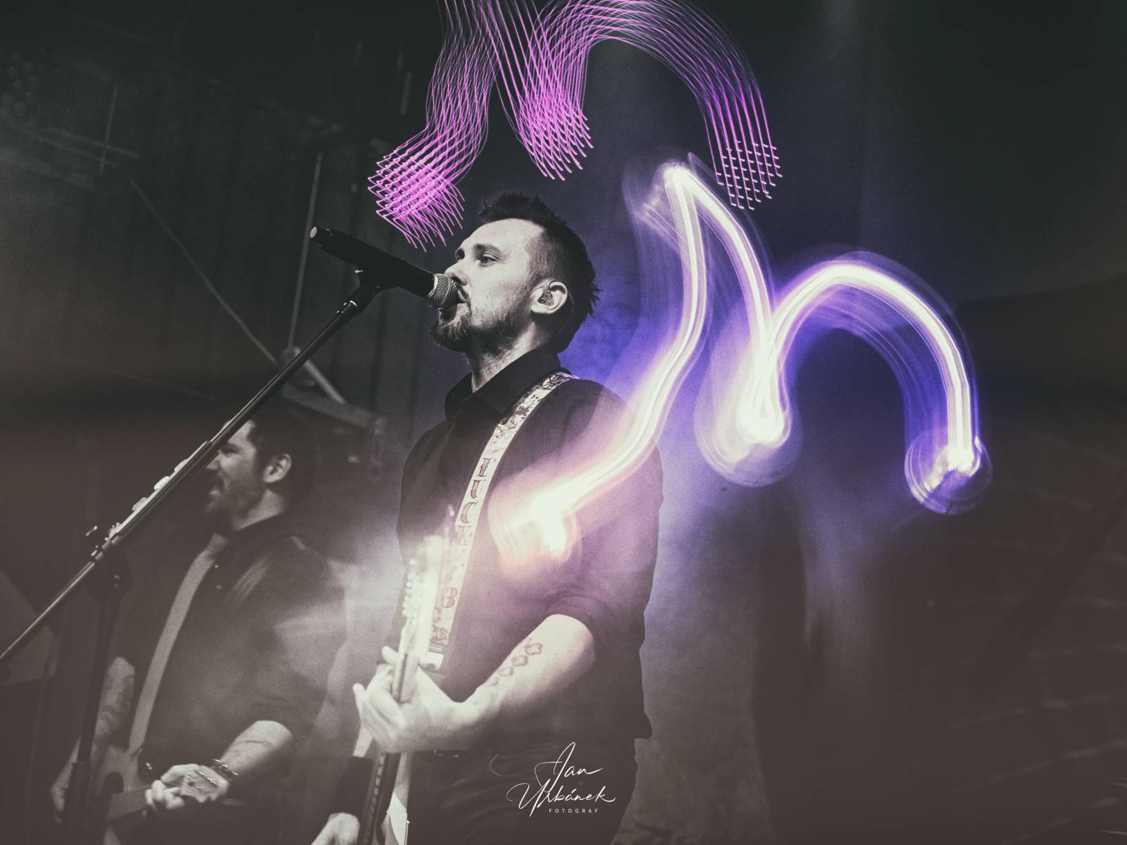 Opuštěný děti dorazily do Teplic. ZakázanÝovoce a Koblížci měli energie na rozdávání