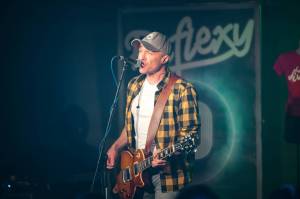 Reflexy přehráli v Třebíči své největší hity, sekundoval jim Honza Grebík